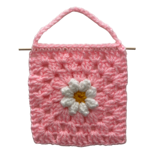 Daisy Wall Hanging (Pastel Pink)